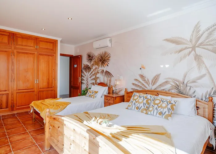 Homestay Ty Croeso-entire With Sea View *